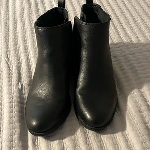 Black Kim Roger boots size 10